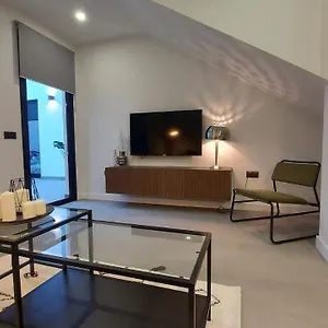  Apartamento Rent4 Mercedes España